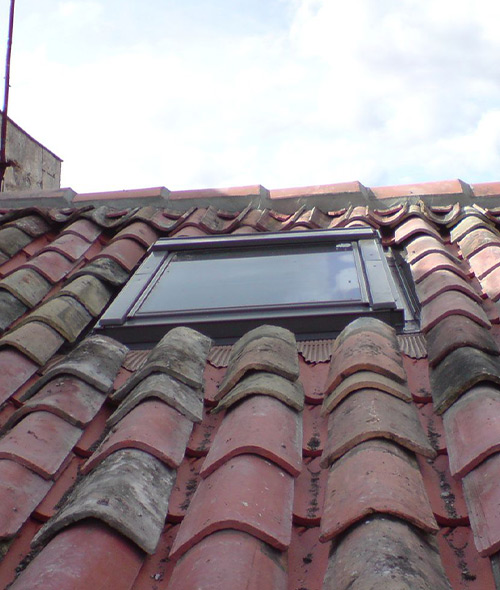 Pose de Velux à Saint-Paul-de-Vence (06570) - JS Couvreur, expert en installation de fenêtres de toit dans les Alpes-Maritimes (06) Pose de Velux à Saint-Paul-de-Vence (06570) - JS Couvreur, expert en installation de fenêtres de toit dans les Alpes-Maritimes (06)